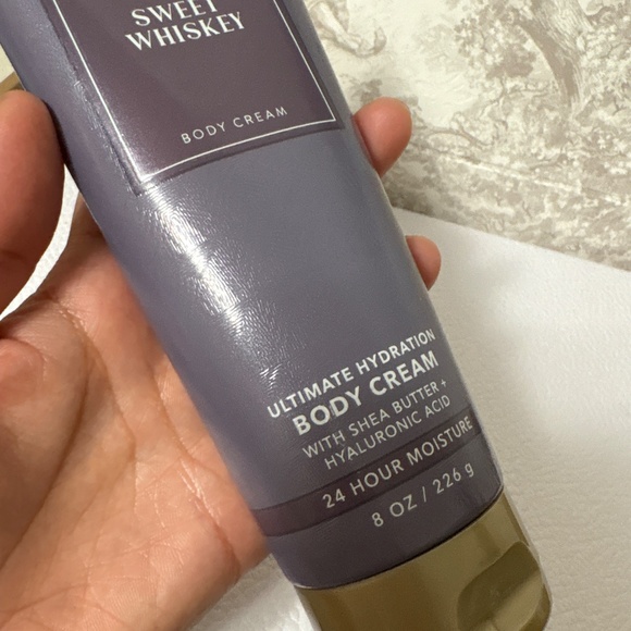 Bath & Body Works Wiskey set - Picture 4 of 5